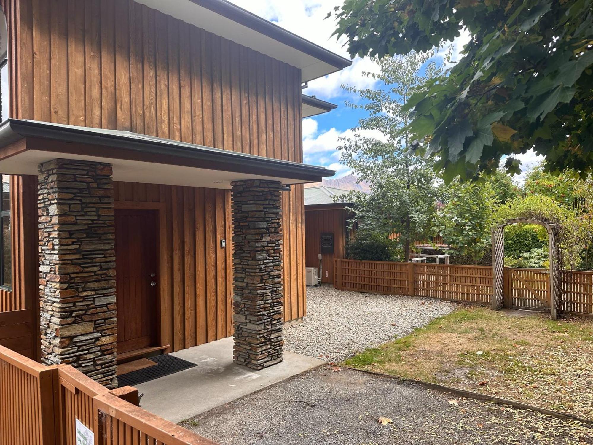 Wanaka Springs Lodge Exteriér fotografie
